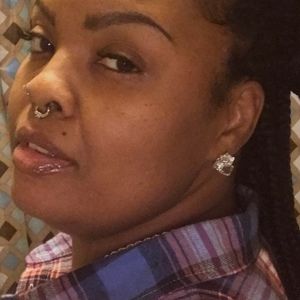 Meet your Posher, Evette